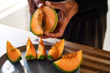 What are the Nutritional Benefits of Eating Cantaloupe Radiant Glow Health What are the Nutritional Benefits of Eating Cantaloupe